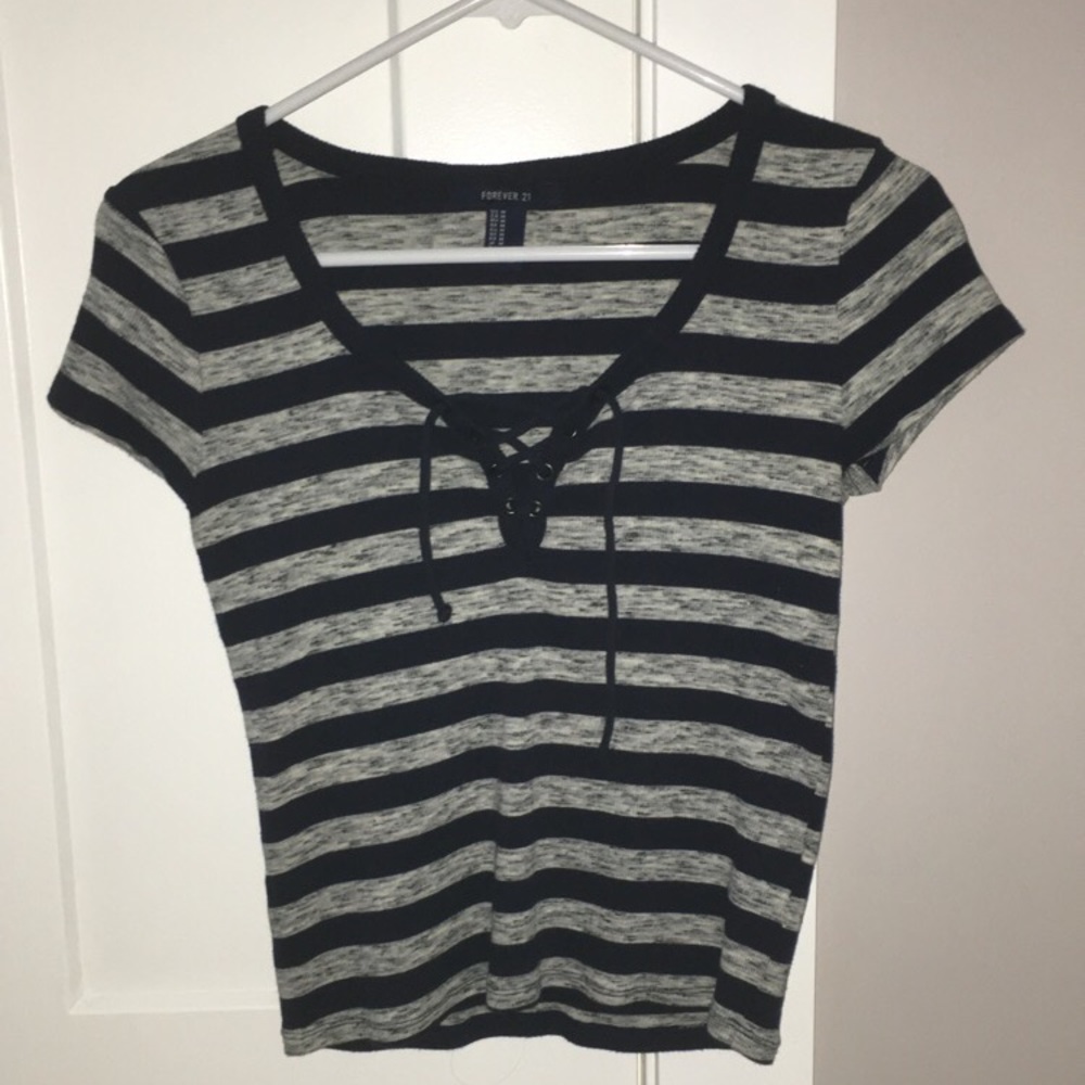 lace up top